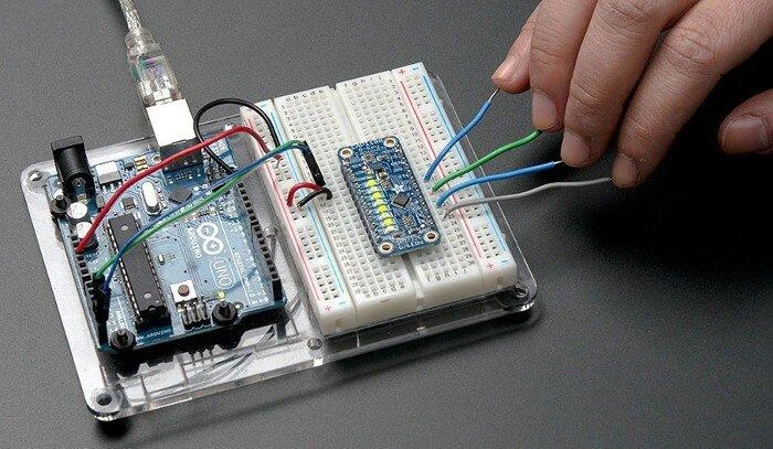 CAP1188 I2C / SPI jutiklinis modulis, 8 mygtukai, Adafruit 1602