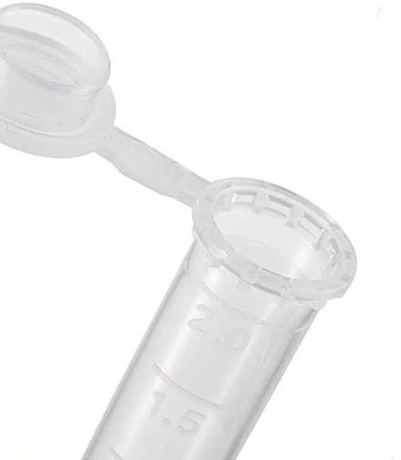 2ml mikrocentrifuginis mėgintuvėliss atidarytu dangteliu
