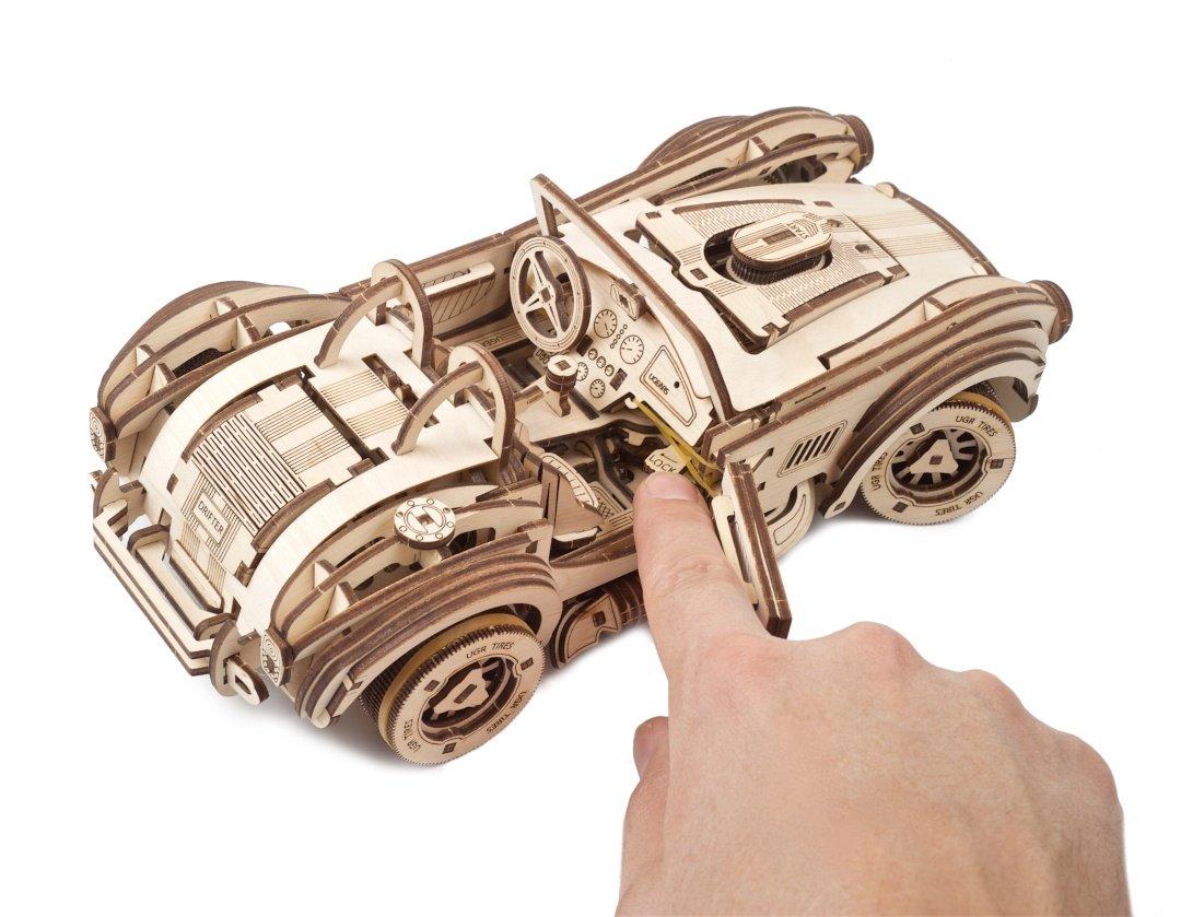 Cobra Drift Racking Car - lenktyninis automobilis - mechaninis sulankstomas modelis - fanera - 370 elementų - Ugearsmodels