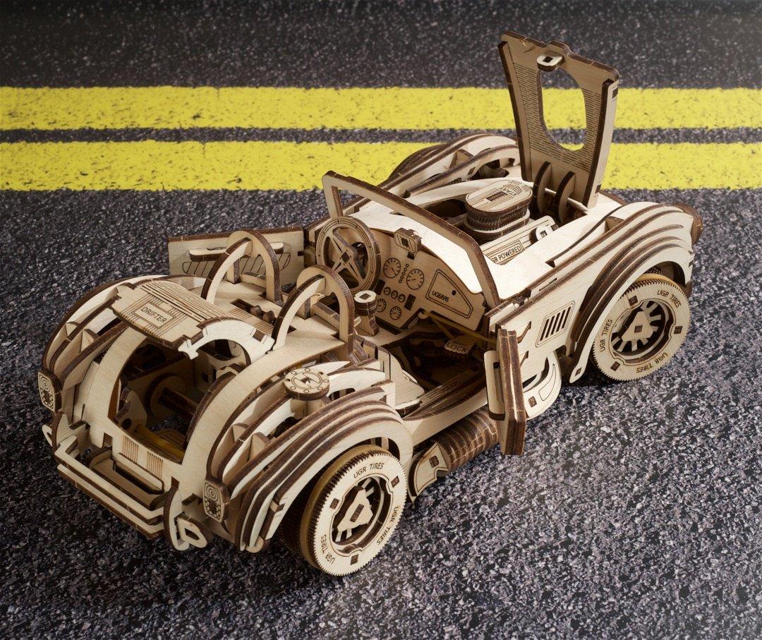 Cobra Drift Racking Car - lenktyninis automobilis - mechaninis sulankstomas modelis - fanera - 370 elementų - Ugearsmodels