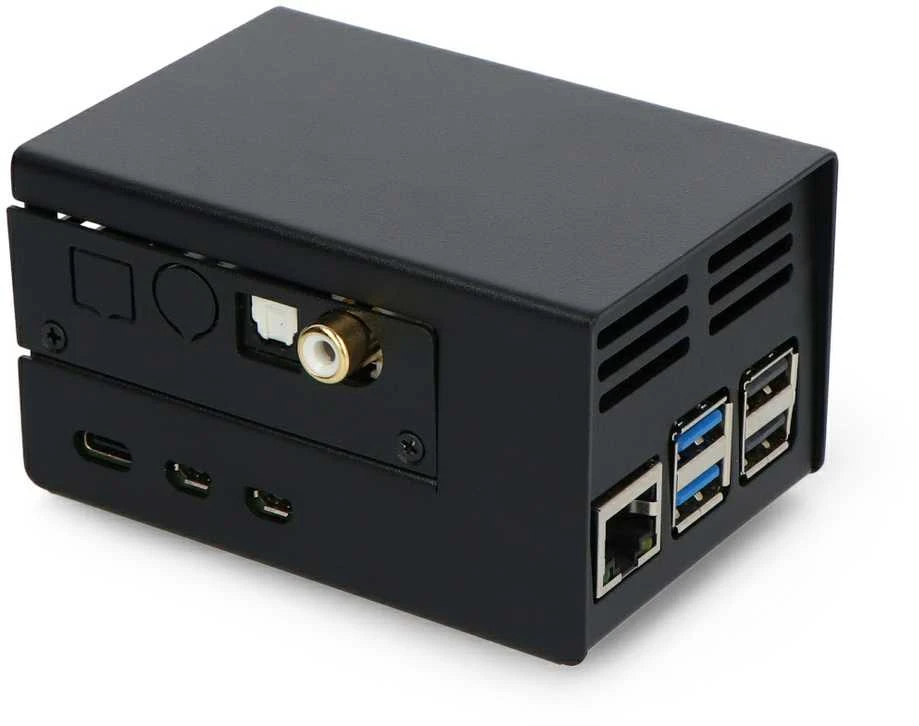 Juodas plieninis dėklas Raspberry Pi 5 su jungtimis
