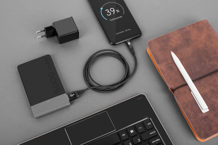 REBEL USB - micro USB kabelis 0.5m Juodas aprašymas - Prekės nuotrauka
