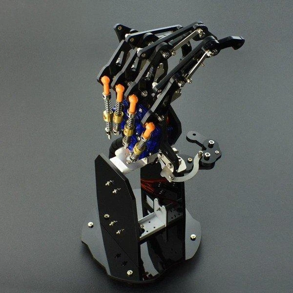 Bioninė roboto ranka su spyruokliniu mechanizmu