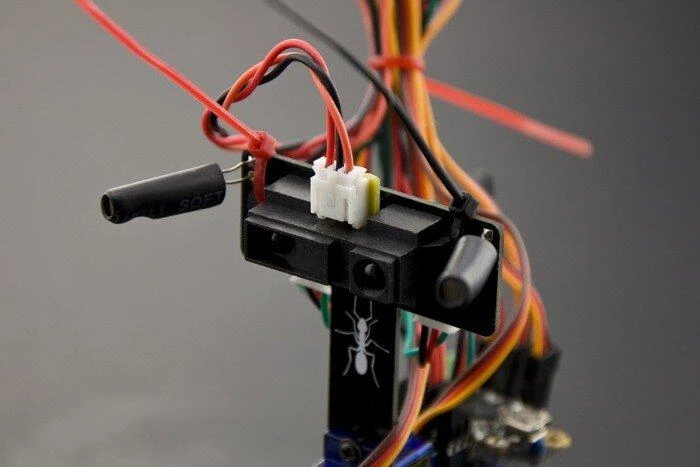 Dfrobot Insectbot Hexa, Arduino pagrindu sukurtas vaikščiojančio roboto rinkinys