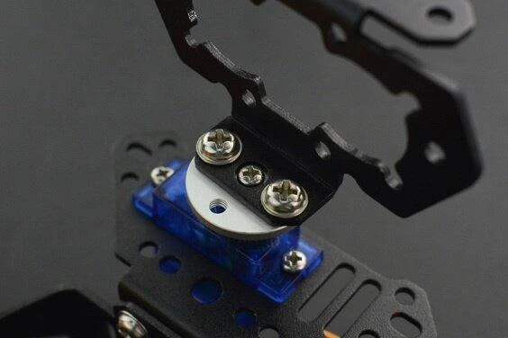 DFRobot buldozerio servo variklio tvirtinimo detalė