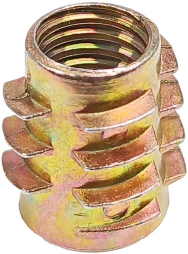 M8x18mm baldų įdėklas su išoriniais sriegiais