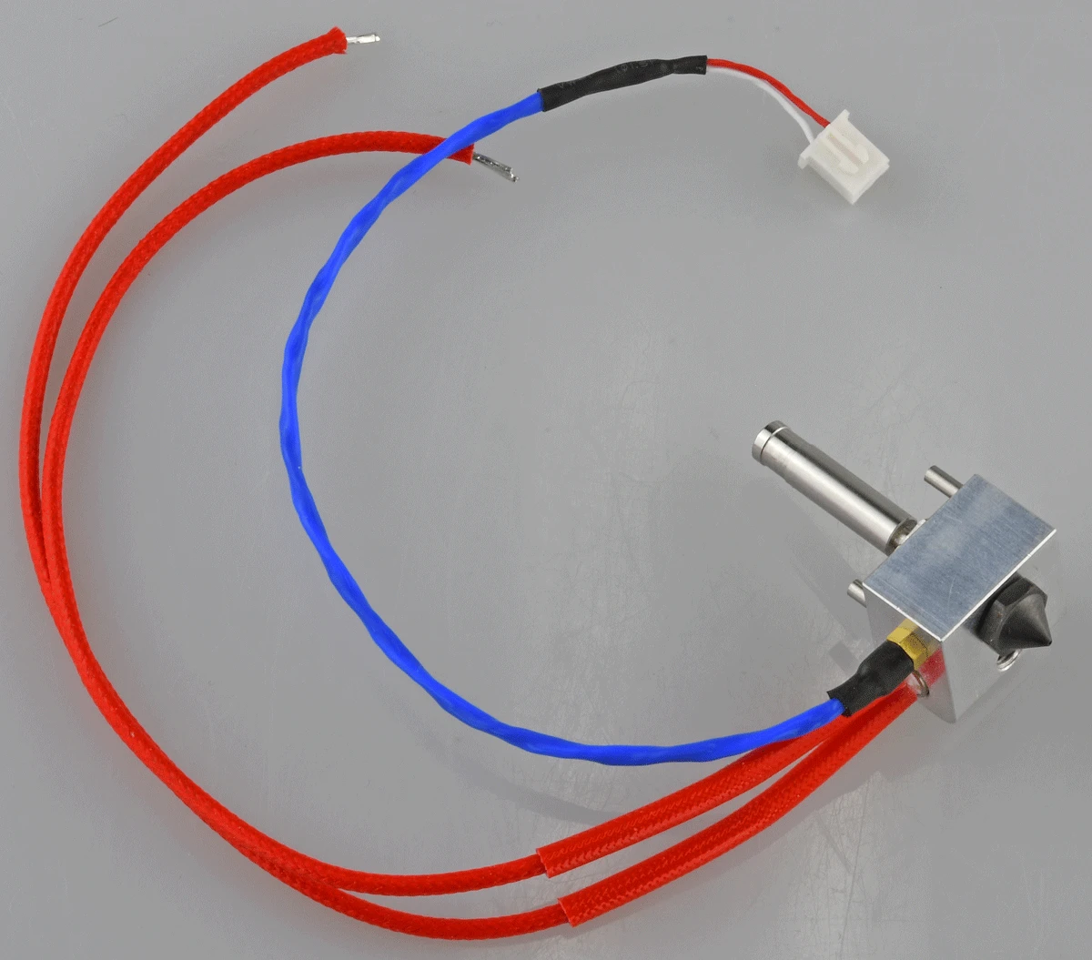 Flashforge Creator 3 Pro hot end su laidais