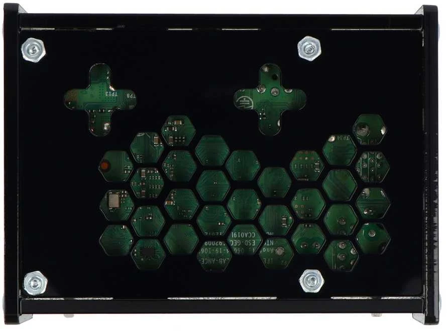 Gravlaser Raspberry Pi 4B korpusas su reguliuojamu kameros laikikliu - juodas