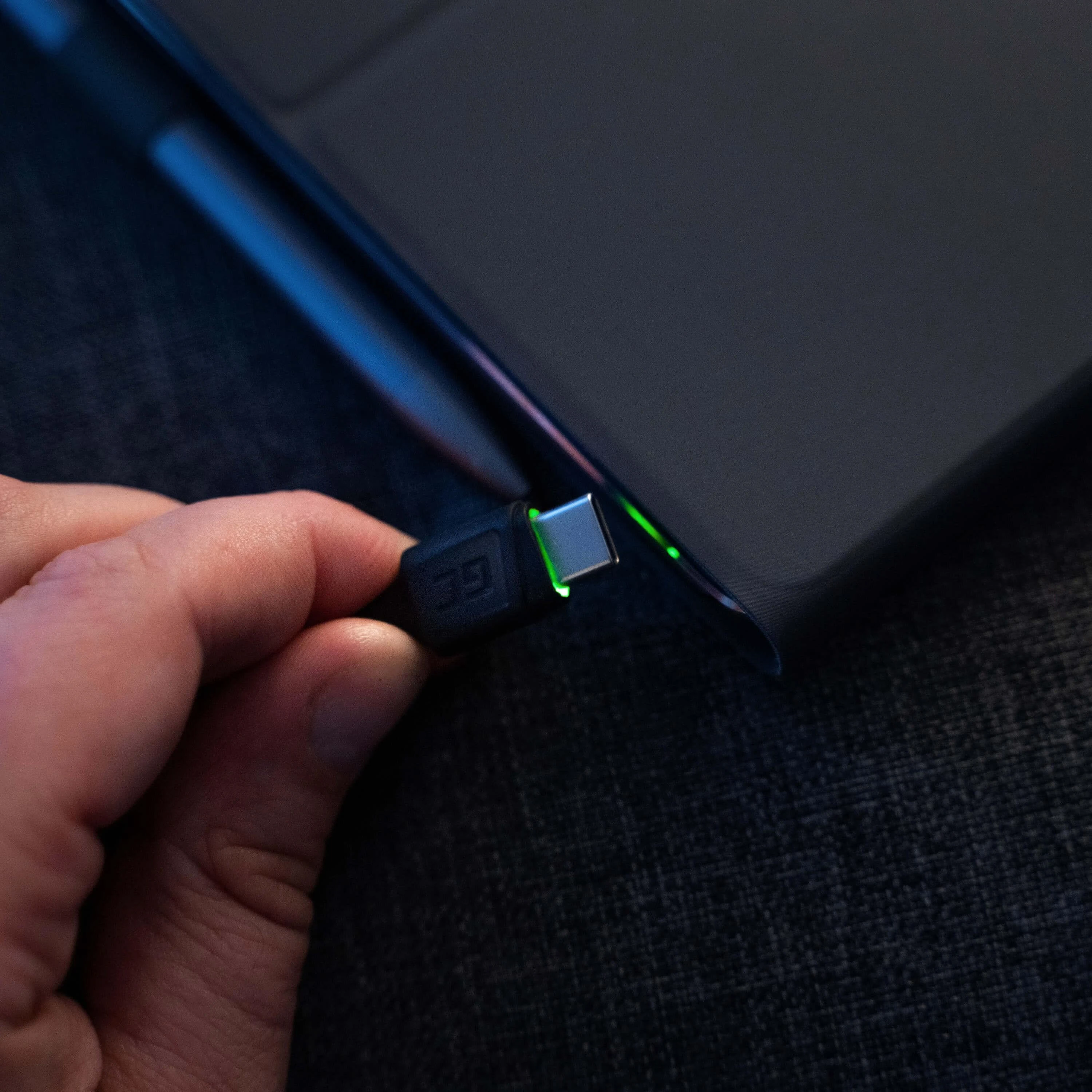Green Cell Žalias Cell GREENCELL KABGC06 kabelis Žalias Cell Ray USB laidas - USB-C 120cm su žalias LED apšvietimu ir atrama