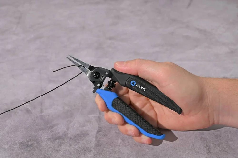 iFixit Mandible Needle Nose Pliers – Juodas/Mėlyna
