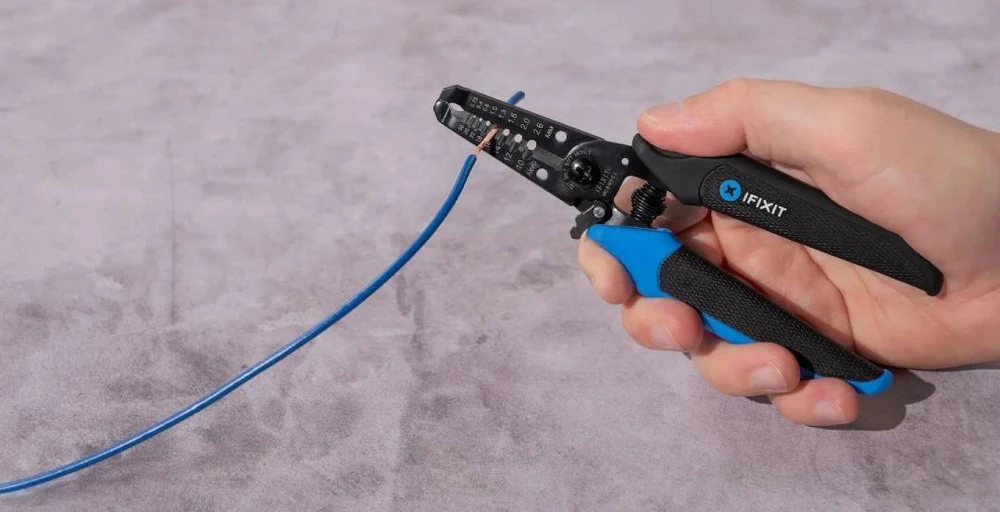 „iFixit“ apatinio žandikaulio vielos nuėmikliai