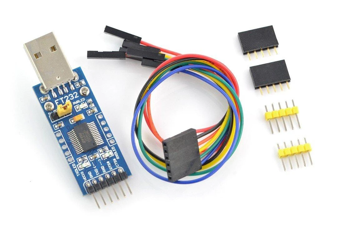 USB-UART adapteris su laidais ir jungtimis