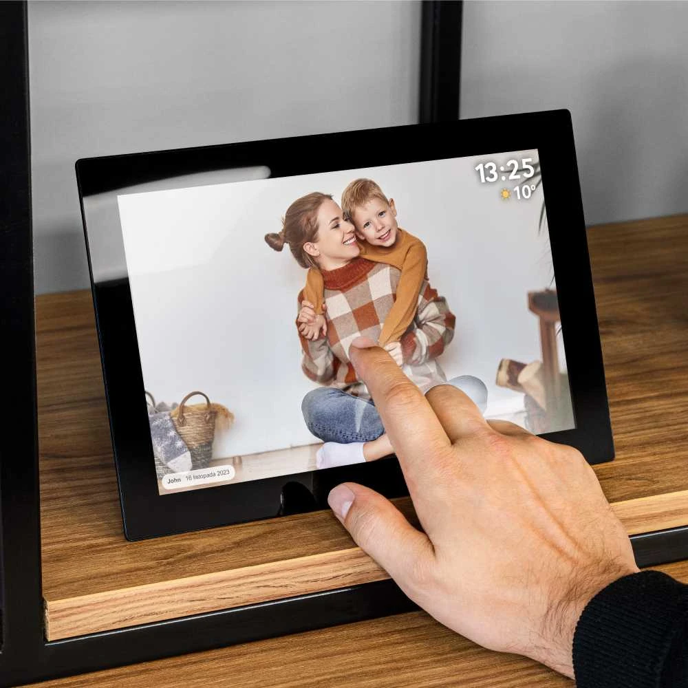 Kruger & Matz skaitmeninis nuotraukų rėmelis FRAMEO Wi-Fi 10.1"