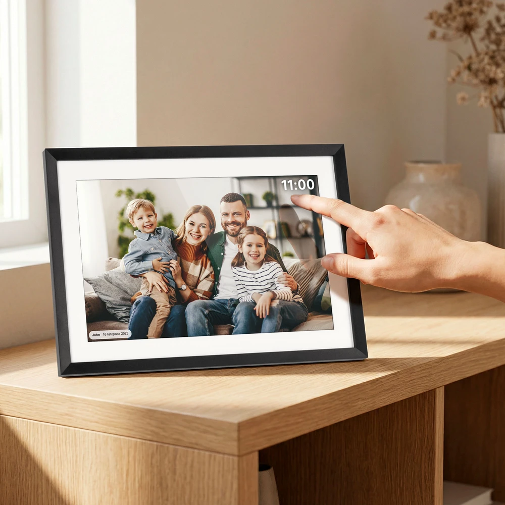 Kruger & Matz skaitmeninis nuotraukų rėmelis FRAMEO WiFi 10.1" su foniniu apšvietimu