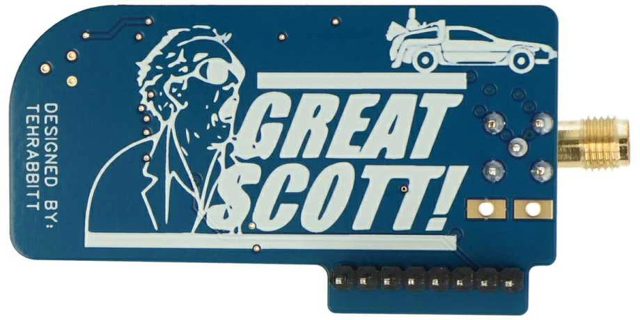 Rabbit Labs Flux Capacitor plokštė su „Great Scott“ grafika
