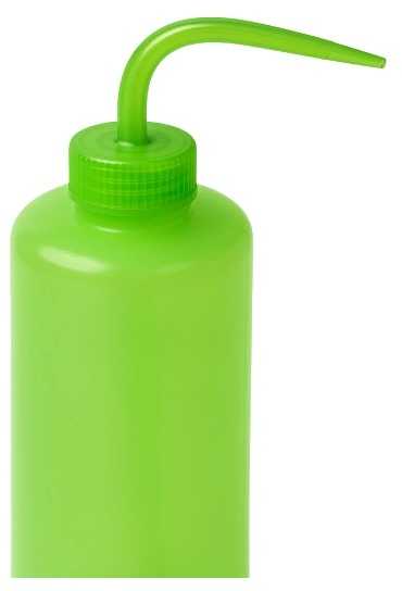 LDPE 250 ml ploviklio buteliukas – skysčio dozatorius naudojimo vietoje