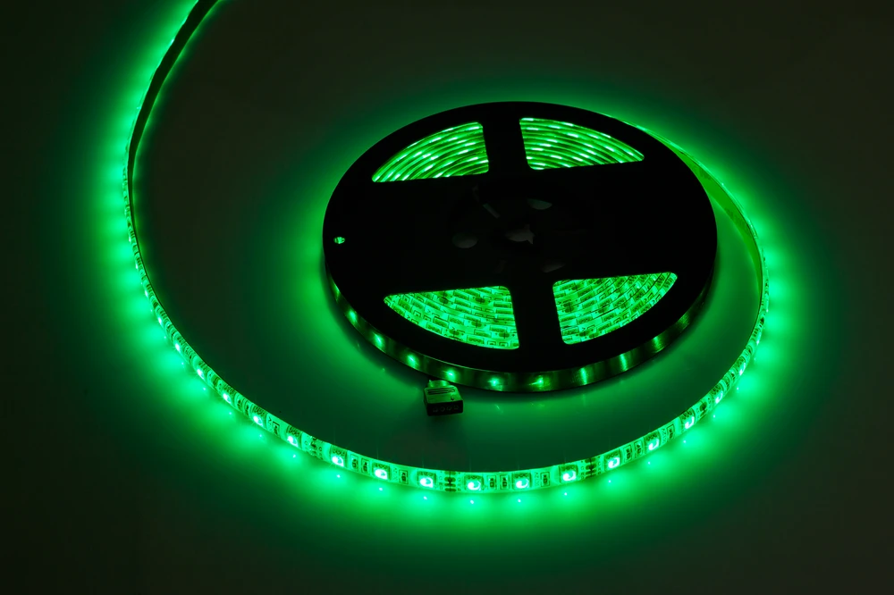 LED eilutė 5m Rebel (300x5050 SMD) RGB, atspari vandeniui, 12V