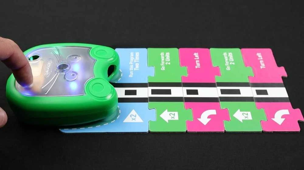 Lesson in a Box – edukacinis bekontakčio programavimo rinkinys, skirtas pelės robotui Mai-Z – Kitronik 56137