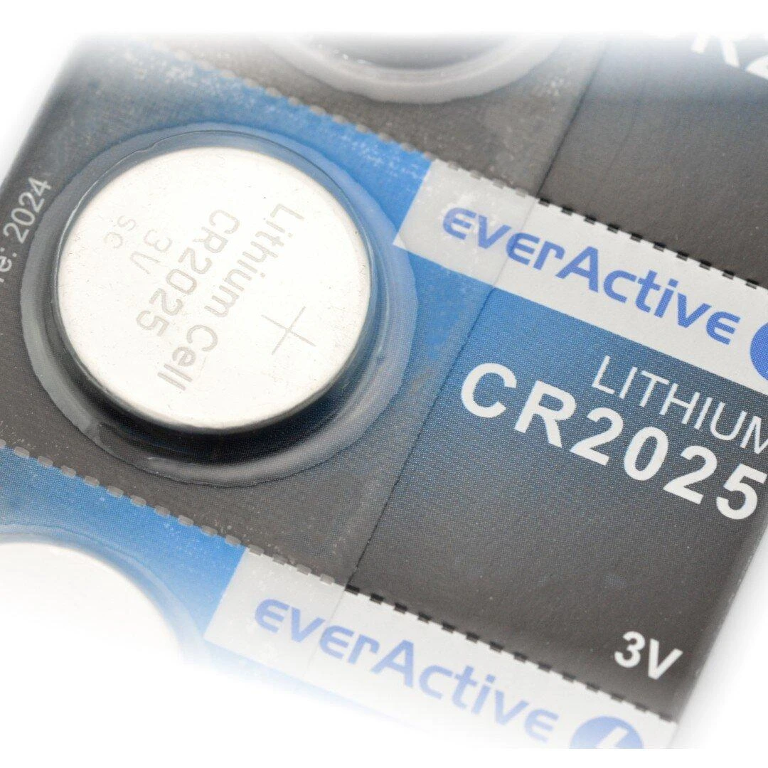 EverActive CR2025 baterija - artimas vaizdas