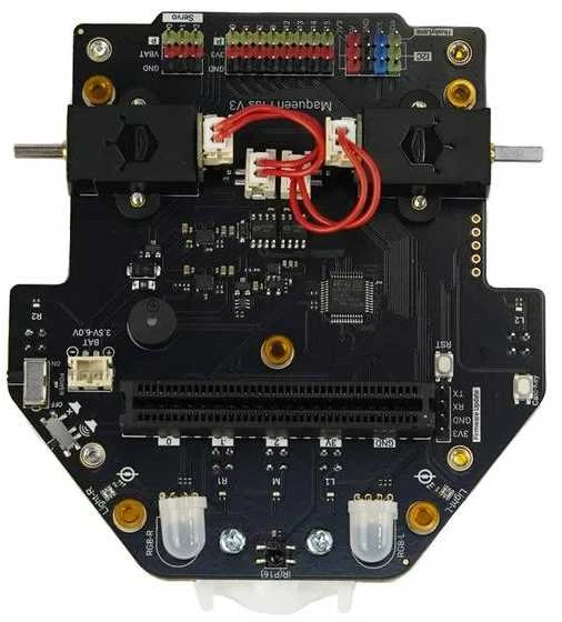 Maqueen Plus V3 – pažangus STEM edukacinis robotas su matriciniu lazeriniu navigacijos įrankiu, skirtas micro:bit – DFRobot MBT0050-AA