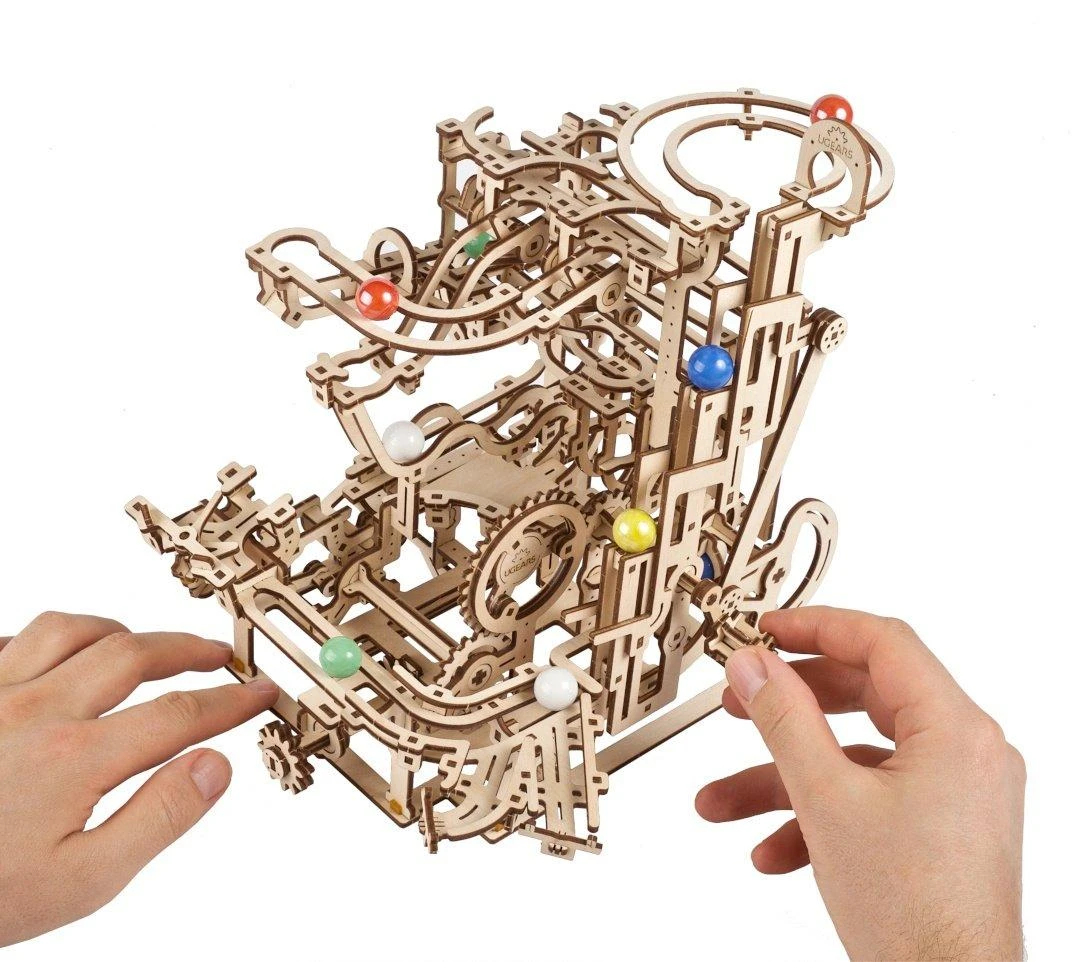 Marble Run – lygių keltuvas – mechaninis sulankstomas modelis – fanera – 315 elementų – Ugearsmodels