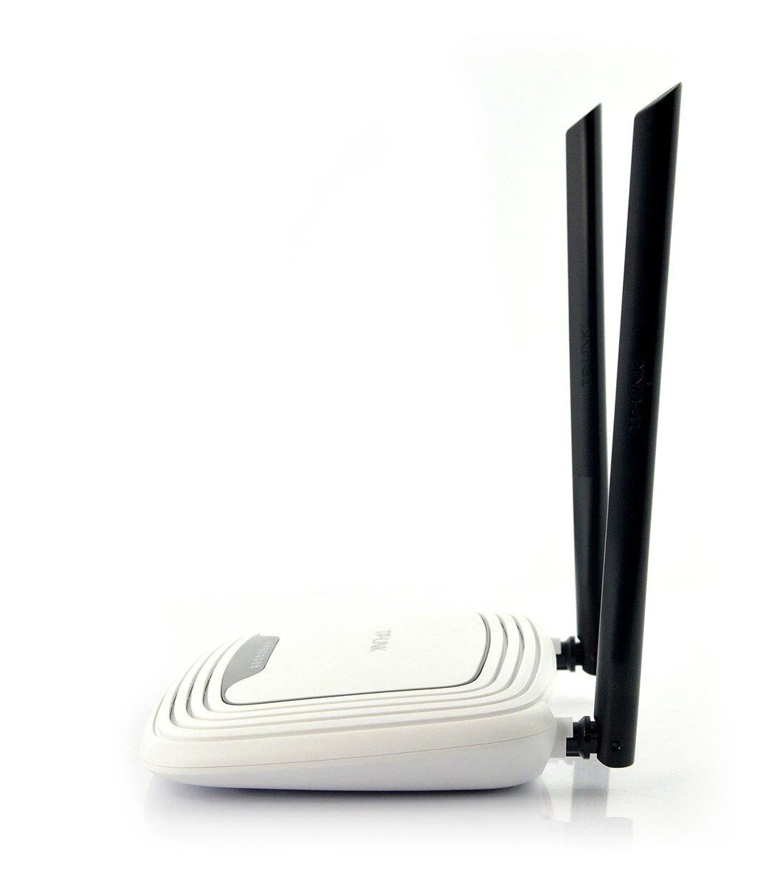 Belaidis maršrutizatorius TP-LINK TL-WR841N Wi-Fi 4 (802.11n) Data speed 300 Mbit/s Ethernet WAN Yes WAN connection type RJ-45 Ethernet LAN Yes 4xLAN jungtys TL-WR841N
