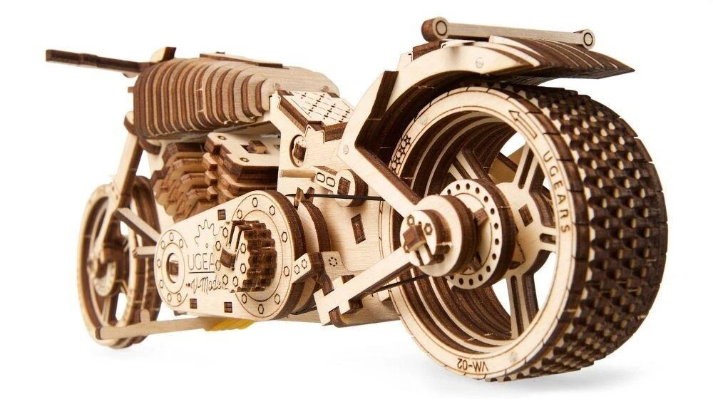 Motociklas VM-02 - mechaninis lankstymo modelis - lukštas - 189 elementai - Ugearsmodels 70051