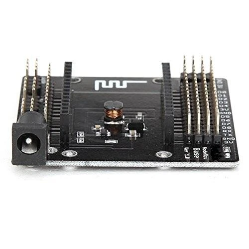 ESP8266 maketavimo pagrindas su maitinimo lizdu