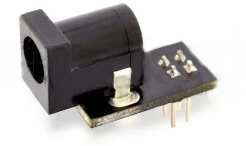 DC lizdas 2.5/5.5mm su montažine plokšte