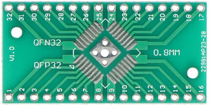 Žalias QFP32 į DIP32 adapteris