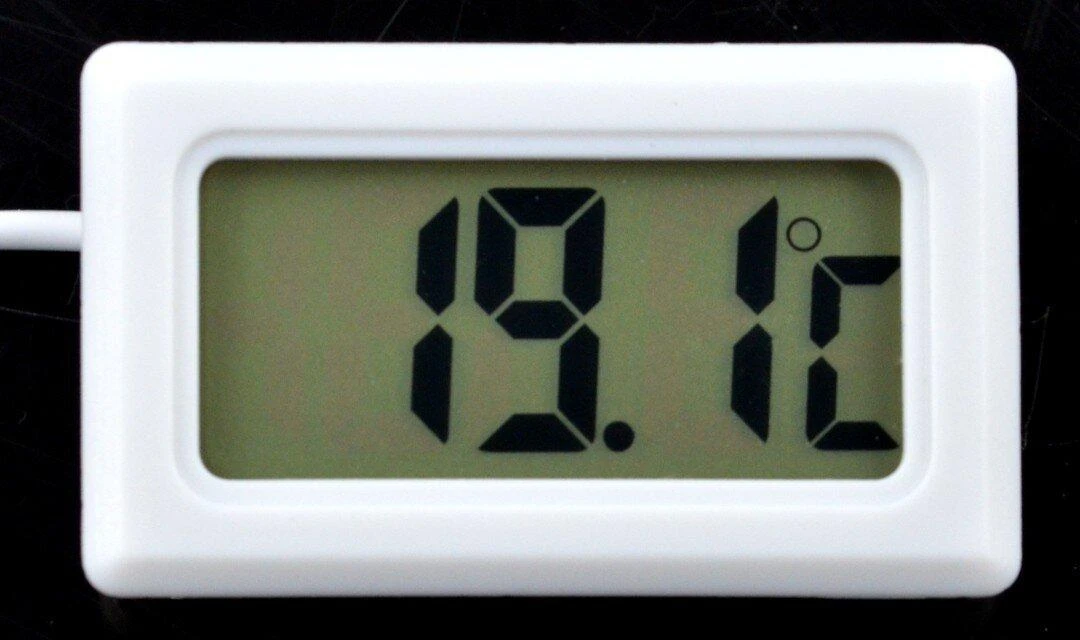 Oem Termometras su LCD ekranu nuo -50 °C iki 100 °C - baltas