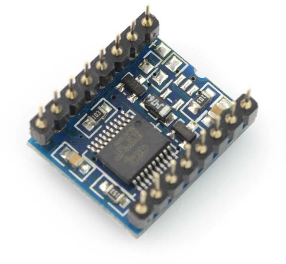 WTV020 MP3 modulis su elektroniniais komponentais