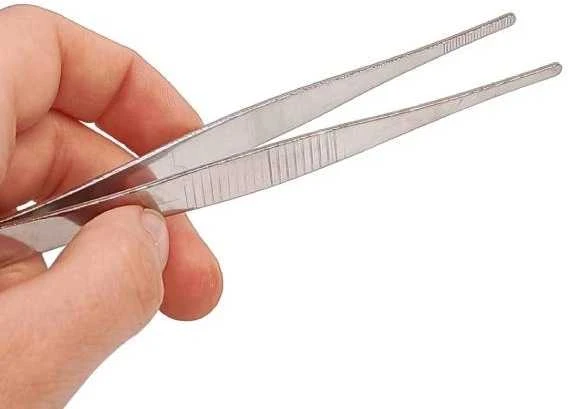 Oem Plastikiniai pincetai - 11 cm - lenkti - universalūs pincetai