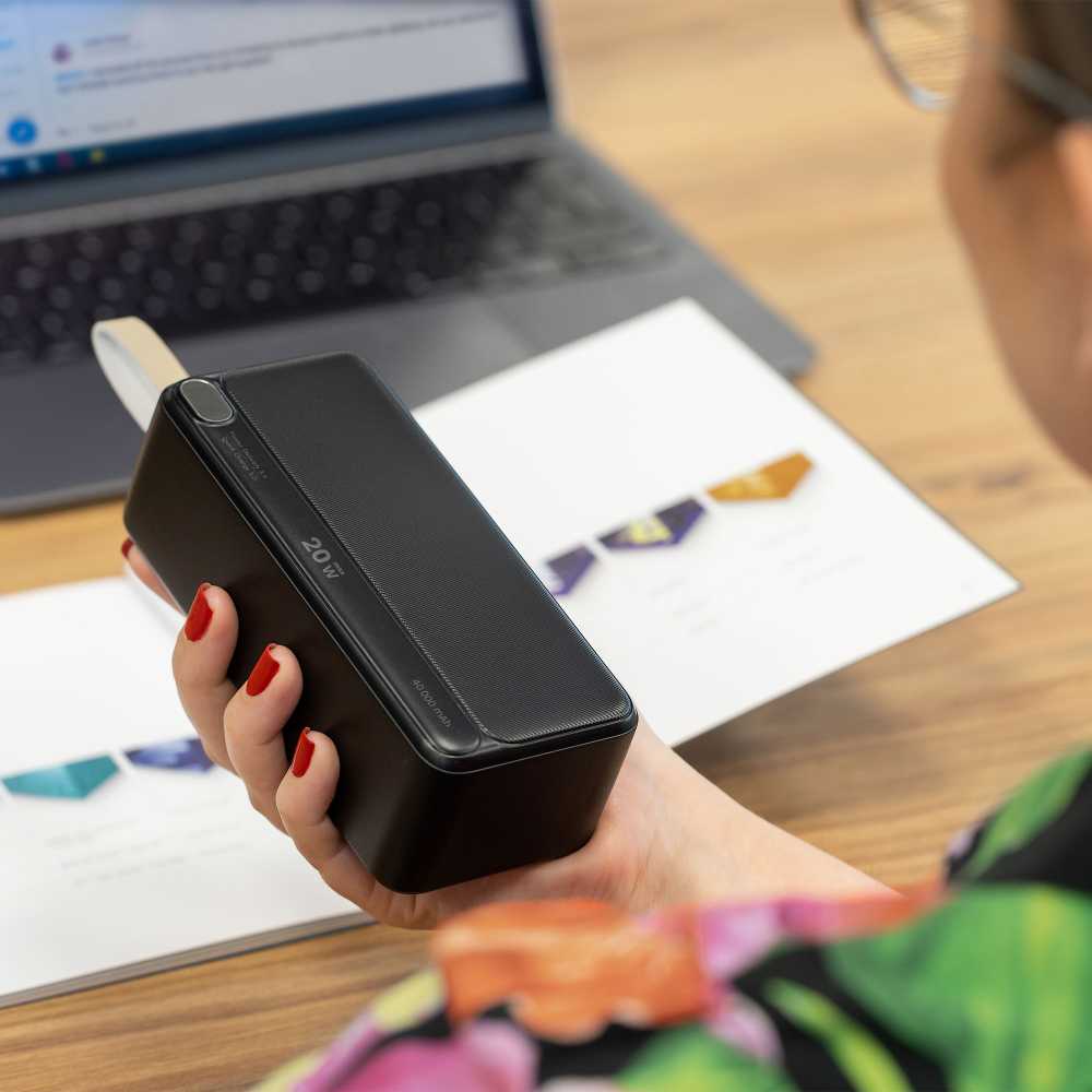 POWER BANK Kruger & Matz 40000 mAh ličio jonų su QC ir PD funkcijomis