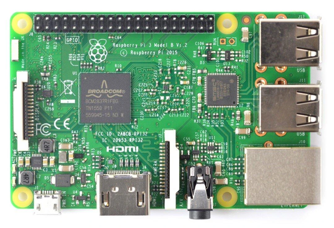 Raspberry Pi 3B WiFi + 32GB Micro SD + oficialių priedų rinkinys