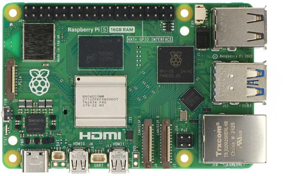 Raspberry Pi 5 16GB vienos plokštės kompiuteris iš viršaus