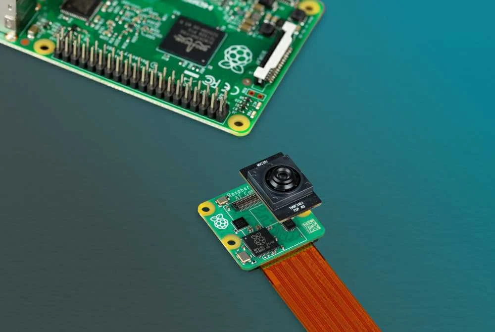 Raspberry Pi AI Camera 12MPx – originali Raspberry Pi kamera su išmaniuoju IMX500 regėjimo jutikliu