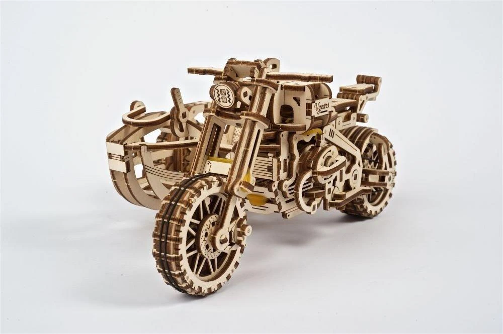 Scrambler UGR-10 su šonine vežimėliu - mechaninis sulankstomas modelis - lukštas - 380 elementų - Ugearsmodels 70137