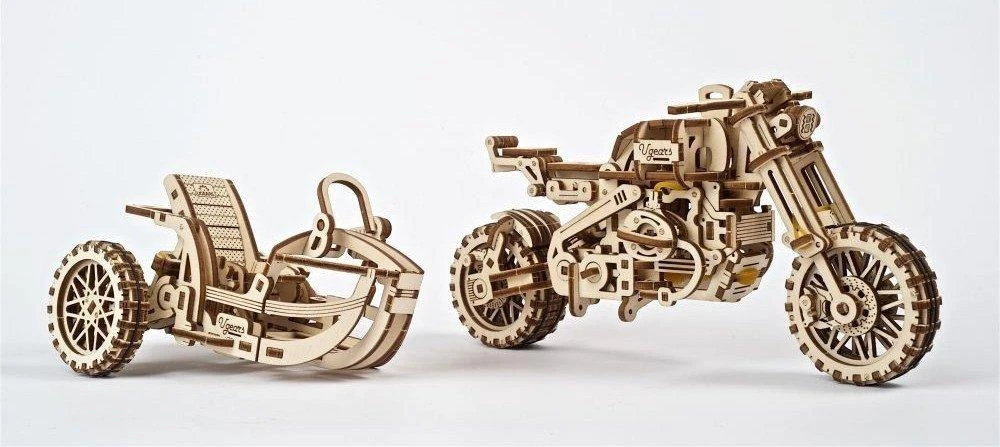 Scrambler UGR-10 su šonine vežimėliu - mechaninis sulankstomas modelis - lukštas - 380 elementų - Ugearsmodels 70137