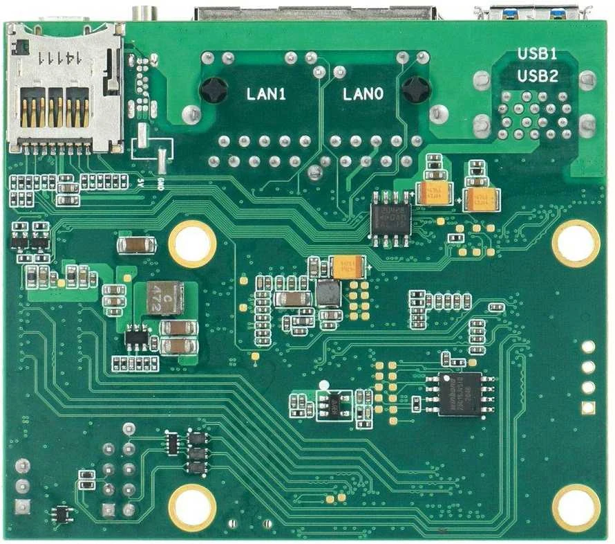 Seeed Studio CM4 plokštė - viršutinė dalis su Ethernet jungtimis
