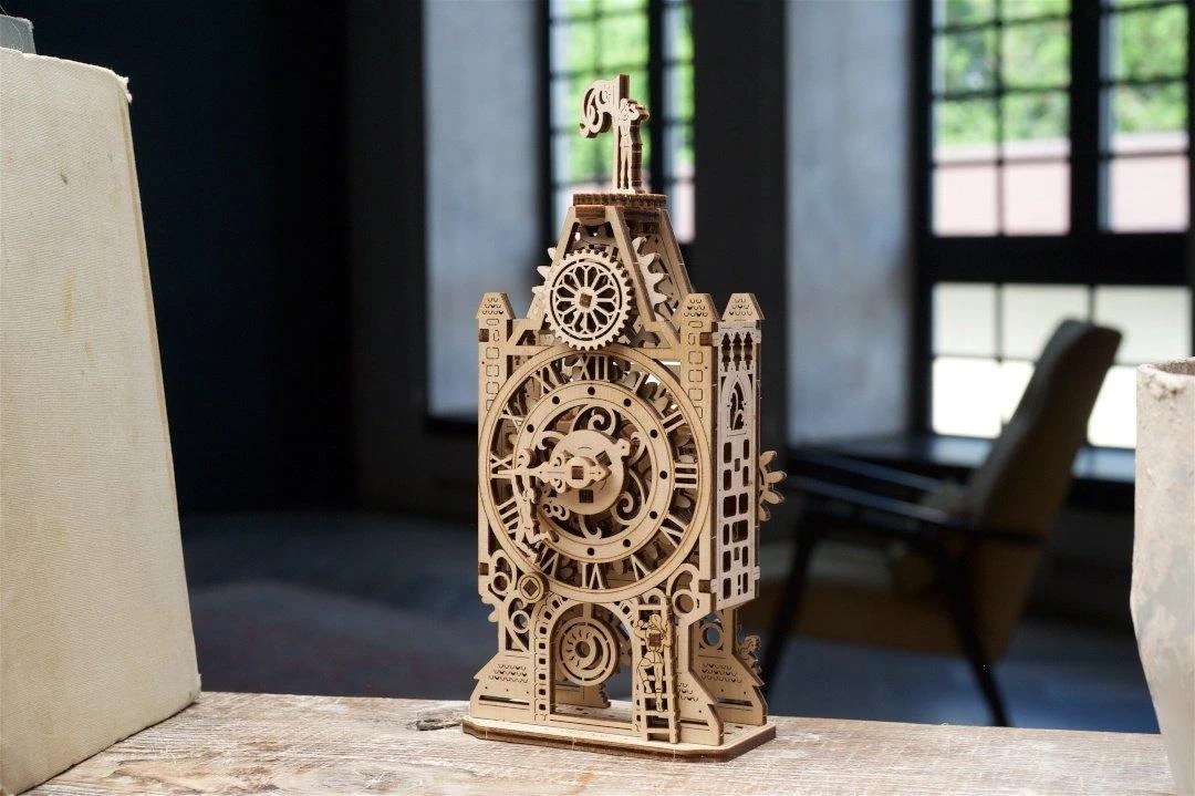 Senas laikrodžio bokštas - laikrodžio bokštas - mechaninis modelis surinkimui - fanera - 44 elementai - Ugearsmodels