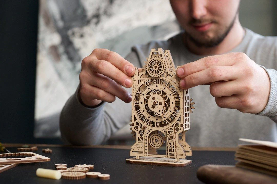 Senas laikrodžio bokštas - laikrodžio bokštas - mechaninis modelis surinkimui - fanera - 44 elementai - Ugearsmodels