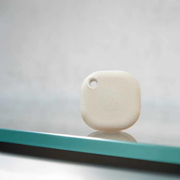 Shelly BLU Button Tough 1 Bluetooth valdomas veiksmo ir scenų aktyvavimo mygtukas - kreminė