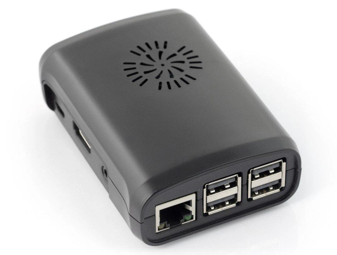 Juodas Raspberry Pi dėklas su ventiliacijos angomis