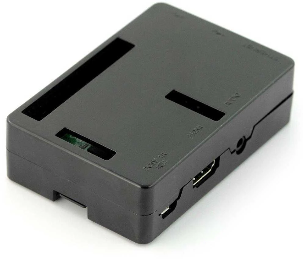 Raspberry Pi juodas dėklas Cube kampinis vaizdas