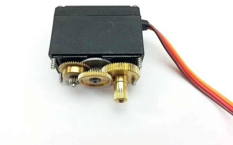 Oem Skaitmeninis servo MG996R - 55g 13kg/cm Aukštos kokybės metalinės pavaros