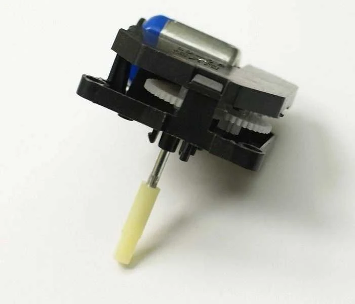 Oem Sliekinė pavara su DC 130 3V varikliu korpuse - LD02 - skirta robotams kurti ir "pasidaryk pats" projektams