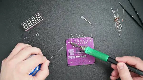 Soldered Pomodoro laikmačio litavimo rinkinys – edukacinis rinkinys litavimo mokymuisi – RP2040 – lituotas 333348