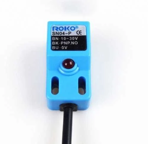 Stačiakampis PNP NO indukcinis atstumo jutiklis - 4mm - 10-30VDC - su laidu - ROKO SN04-P