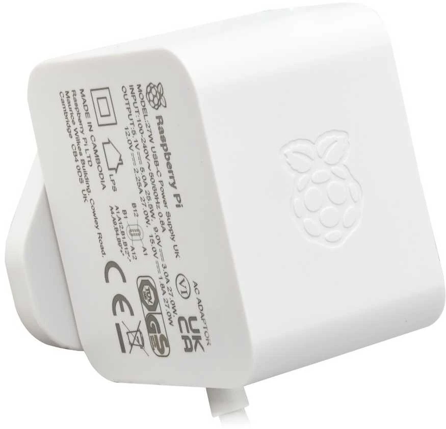 Raspberry Pi 5 StarterKit WiFi 8GB RAM 32GB Micro SD su oficialiais priedais